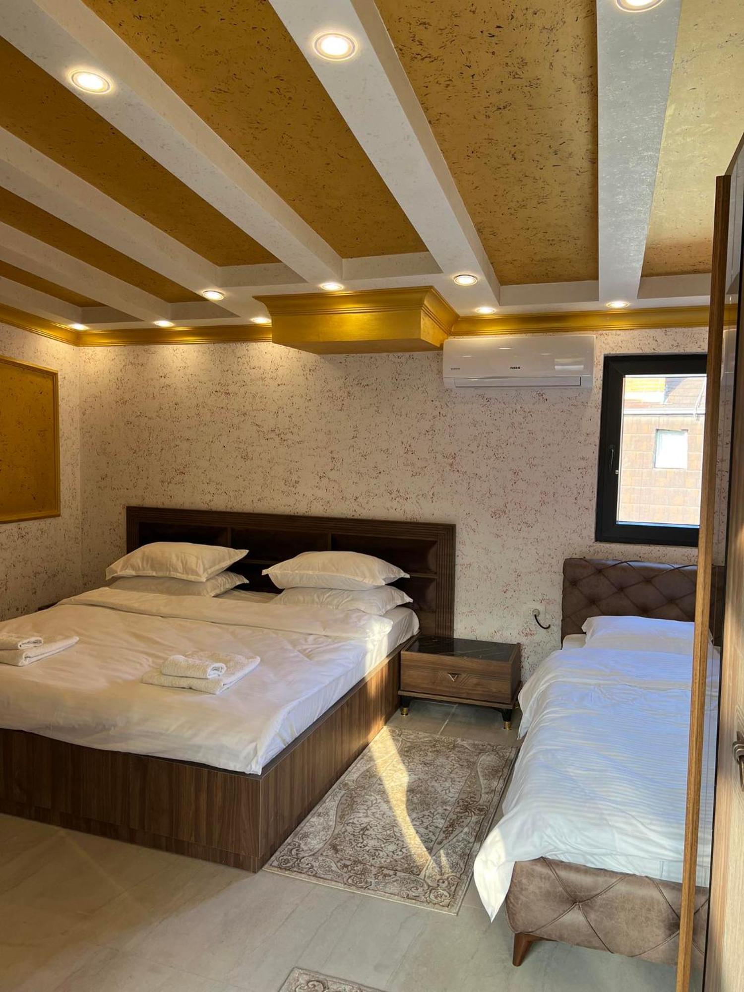 Hotel Premium Pristina Exterior photo